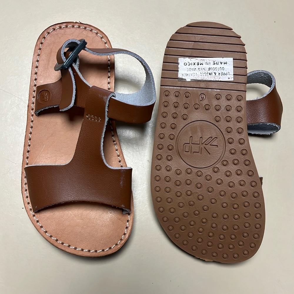 NWT Freshly Picked T Strap Toddler 6c Sandals